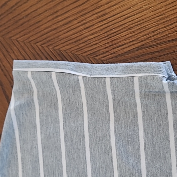 Zyia Short Sleeve Grey and White Striped Tshirt - Picture 4 of 6